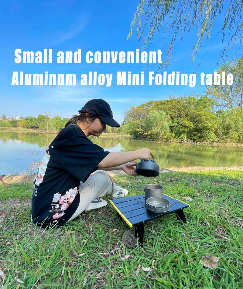 Petite table de camping en aluminium pliante portative de mini table de cuisine légère