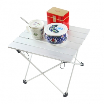 Usine directe personnaliser tables en aluminium pliantes extérieures légères tables de pique-nique de camping pliables faciles à transporter