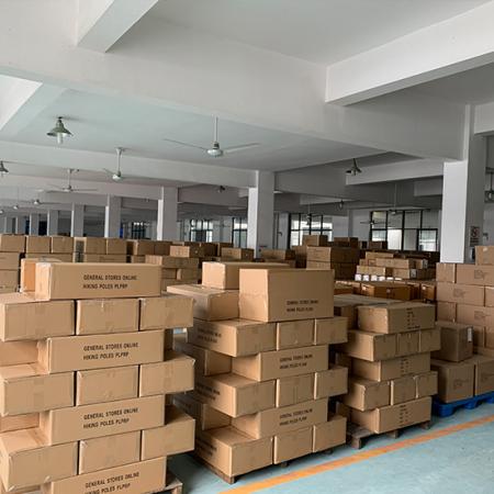 2022 bâtons de trekking chauds amazon 7075 bâton de marche et de course de randonnée léger serrure en alliage d'aluminium