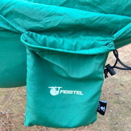 Hamac de camping portable en nylon résistant pour 1 à 2 personnes, idéal pour la randonnée. 