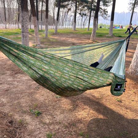 Hamac d'extérieur en nylon parachute, anti-moustiques, pour le camping et la randonnée, capacité 150 kg