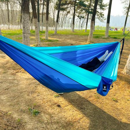 Hamac en nylon résistant et durable, anti-enroulement, type parachute, pour le camping et la randonnée, capacité de charge 200 kg
